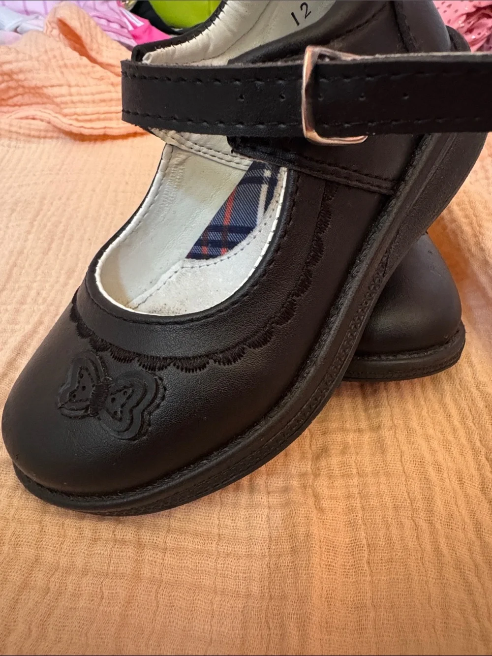 Classic Black Mary Jane Dress Shoes for Girls with Butterfly Stitching